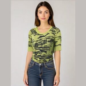 T-shirt size extra small